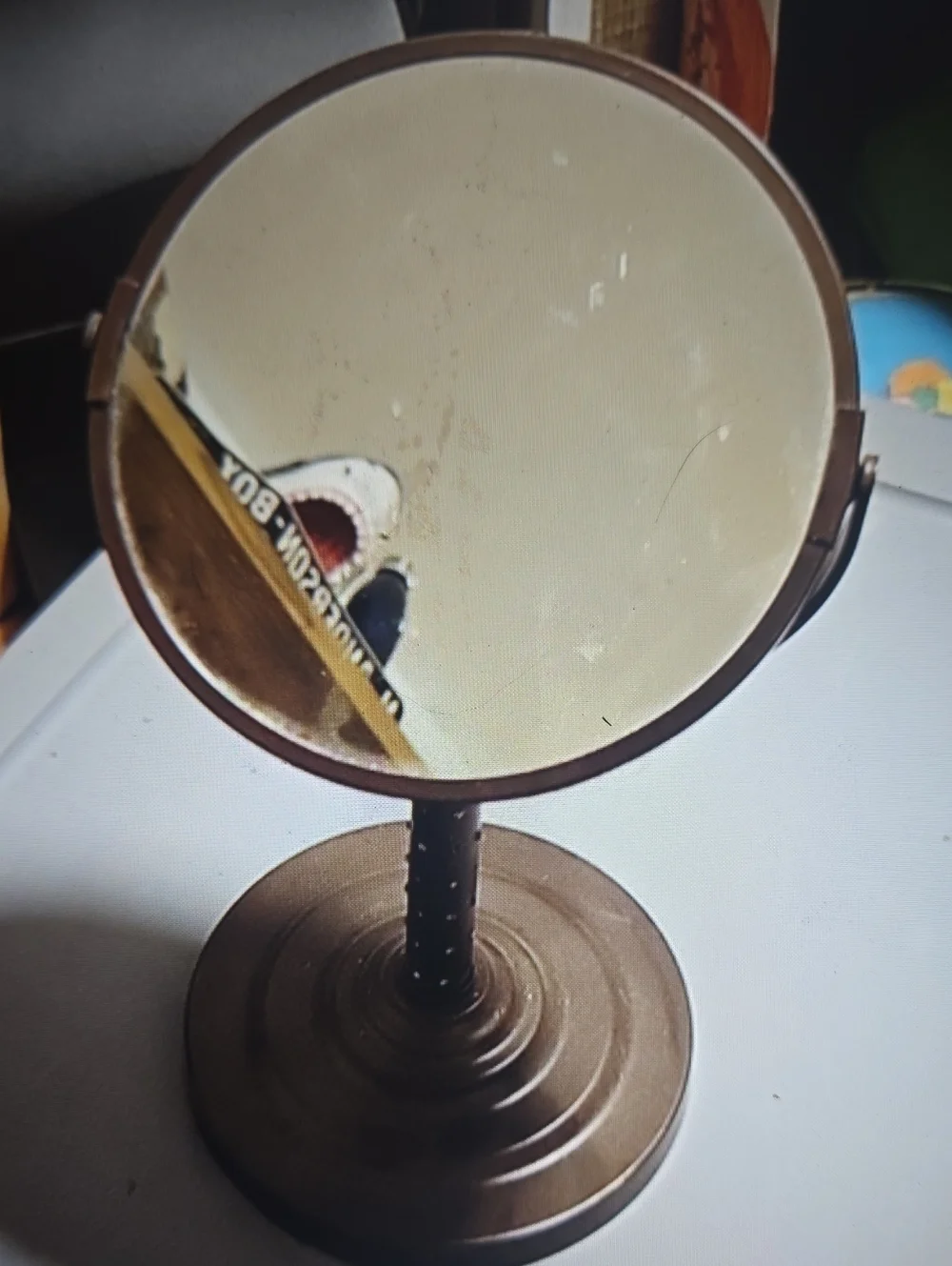 Cismetic Magnifying Mirror